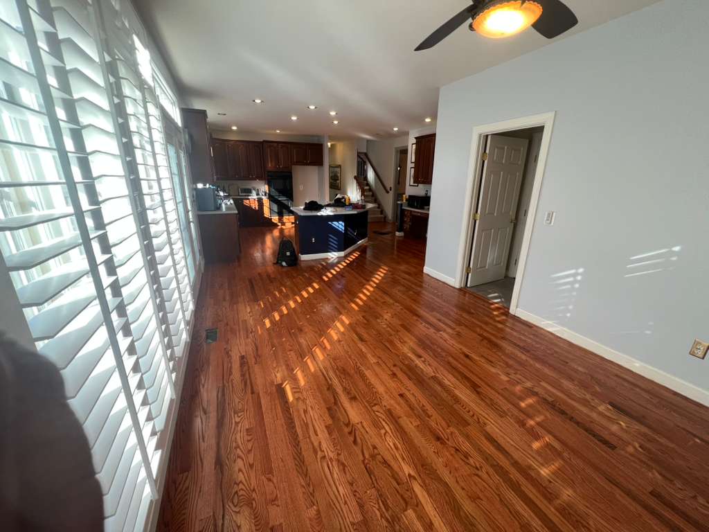 HERNANDEZ & CISNEROS FLOORING - Slide 2